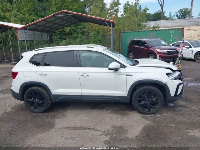 46107155 :رقم المزاد ، 3VVRX7B22NM063990 vin ، 2022 Volkswagen Taos 1.5t Se مزاد بيع