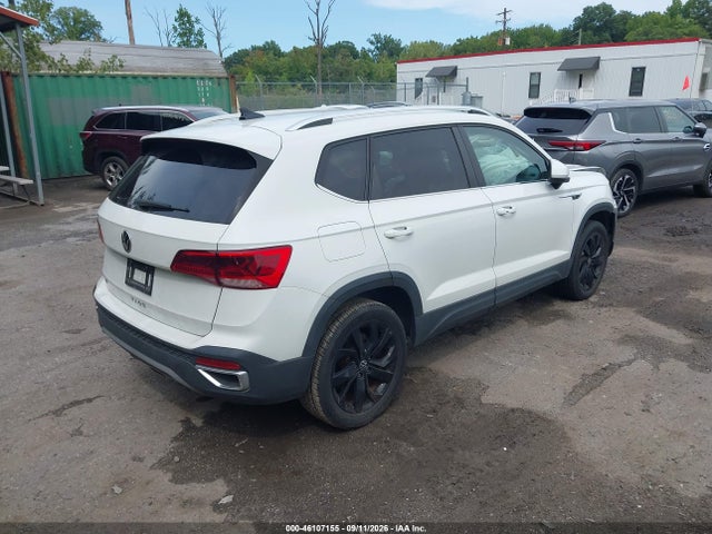 46107155 :رقم المزاد ، 3VVRX7B22NM063990 vin ، 2022 Volkswagen Taos 1.5t Se مزاد بيع