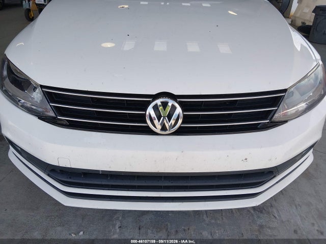 2016 Volkswagen Jetta 1.8t Sport მანქანა იყიდება აუქციონზე, vin: 3VWD17AJ2GM392563, აუქციონის ნომერი: 46107159