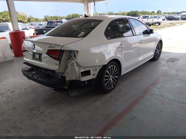 2016 Volkswagen Jetta 1.8t Sport მანქანა იყიდება აუქციონზე, vin: 3VWD17AJ2GM392563, აუქციონის ნომერი: 46107159