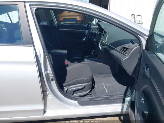 Продажа на аукционе авто 2019 Hyundai Elantra Se, vin: 5NPD74LF7KH482816, номер лота: 46107173