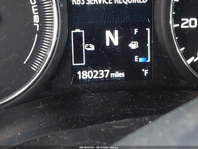 2018 Mitsubishi Outlander Phev Sel მანქანა იყიდება აუქციონზე, vin: JA4J24A5XJZ027973, აუქციონის ნომერი: 46107251