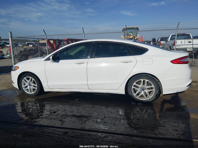 3FA6P0HD0FR244260 Ford FUSION SE