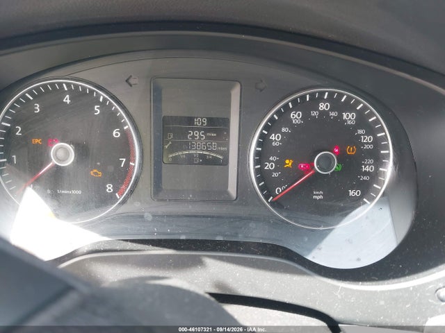 46107321 :رقم المزاد ، 3VWD17AJ4EM329378 vin ، 2014 Volkswagen Jetta 1.8t Se مزاد بيع