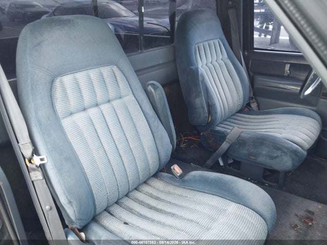 46107353 :رقم المزاد ، 1GCDC14K9KZ206670 vin ، 1989 Chevrolet Gmt-400 C1500 مزاد بيع