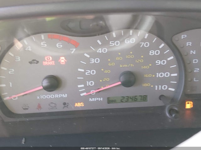 2002 Toyota Sequoia Limited V8 მანქანა იყიდება აუქციონზე, vin: 5TDZT38A82S111814, აუქციონის ნომერი: 46107377