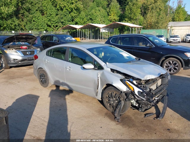Продажа на аукционе авто 2017 Kia Forte Lx, vin: 3KPFK4A7XHE108586, номер лота: 46107400