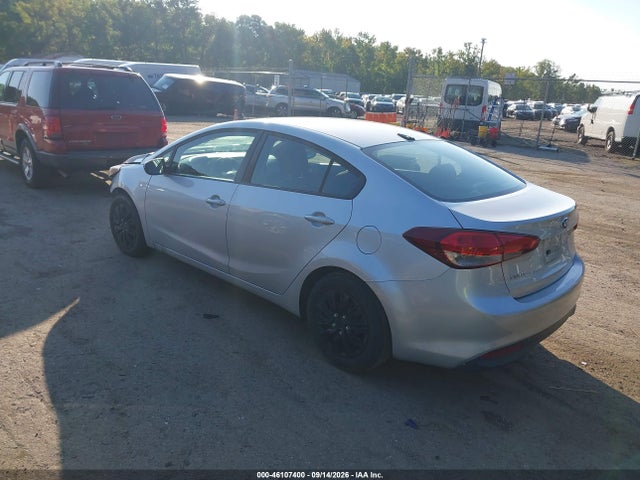 2017 Kia Forte Lx მანქანა იყიდება აუქციონზე, vin: 3KPFK4A7XHE108586, აუქციონის ნომერი: 46107400
