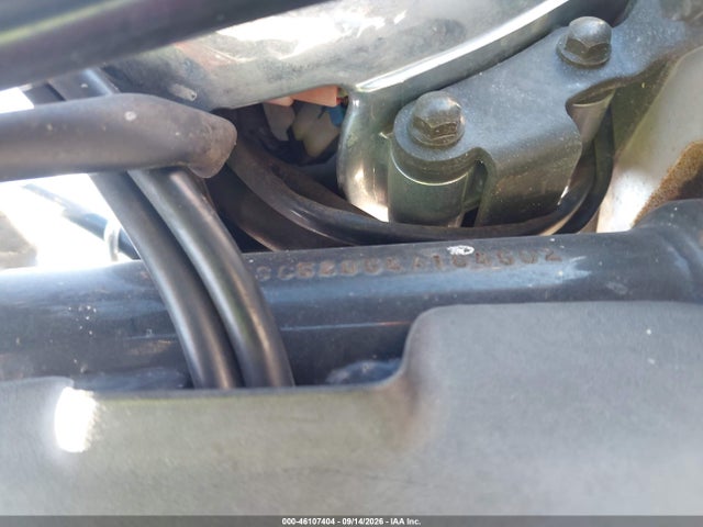 46107404 :رقم المزاد ، 1HFSC52054A104502 vin ، 2004 Honda Vt1300 S مزاد بيع
