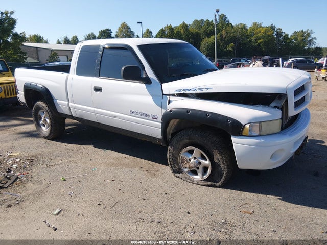 Продаж на аукціоні авто 2000 Dodge Ram 1500 St, vin: 3B7HF13Z2YM207631, номер лоту: 46107408