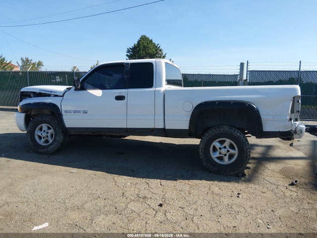 Продаж на аукціоні авто 2000 Dodge Ram 1500 St, vin: 3B7HF13Z2YM207631, номер лоту: 46107408