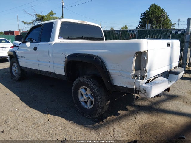 Продаж на аукціоні авто 2000 Dodge Ram 1500 St, vin: 3B7HF13Z2YM207631, номер лоту: 46107408
