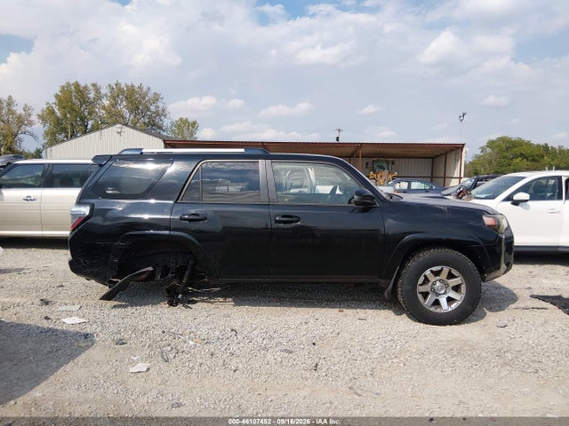 2016 Toyota 4runner Trail მანქანა იყიდება აუქციონზე, vin: JTEBU5JR5G5369792, აუქციონის ნომერი: 46107452