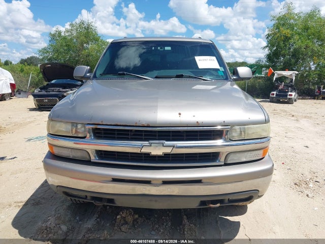 46107488 :رقم المزاد ، 3GNFK16T0YG119600 vin ، 2000 Chevrolet Suburban K1500 مزاد بيع