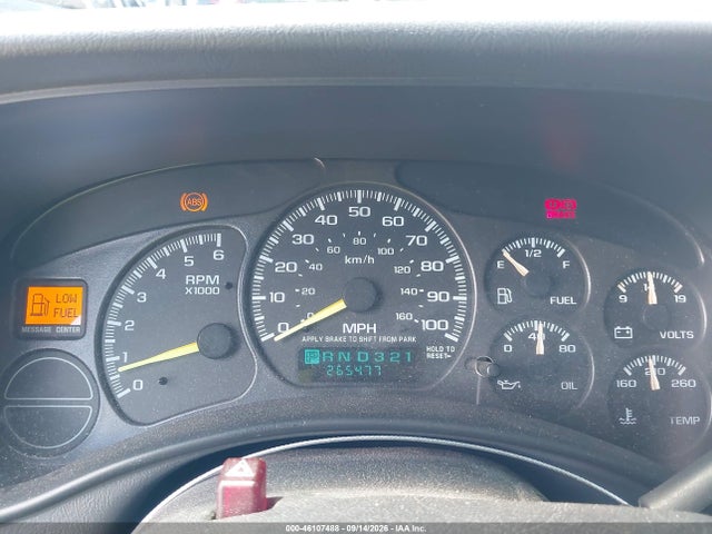 46107488 :رقم المزاد ، 3GNFK16T0YG119600 vin ، 2000 Chevrolet Suburban K1500 مزاد بيع