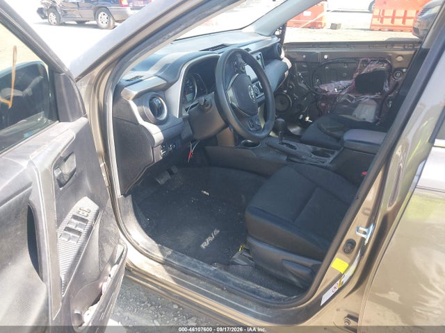 Продаж на аукціоні авто 2015 Toyota Rav4 Le, vin: JTMZFREVXFD054745, номер лоту: 46107600