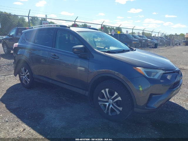 2017 Toyota Rav4 Le მანქანა იყიდება აუქციონზე, vin: JTMBFREV9HJ140859, აუქციონის ნომერი: 46107696