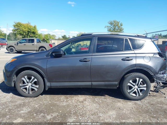 Продажа на аукционе авто 2017 Toyota Rav4 Le, vin: JTMBFREV9HJ140859, номер лота: 46107696