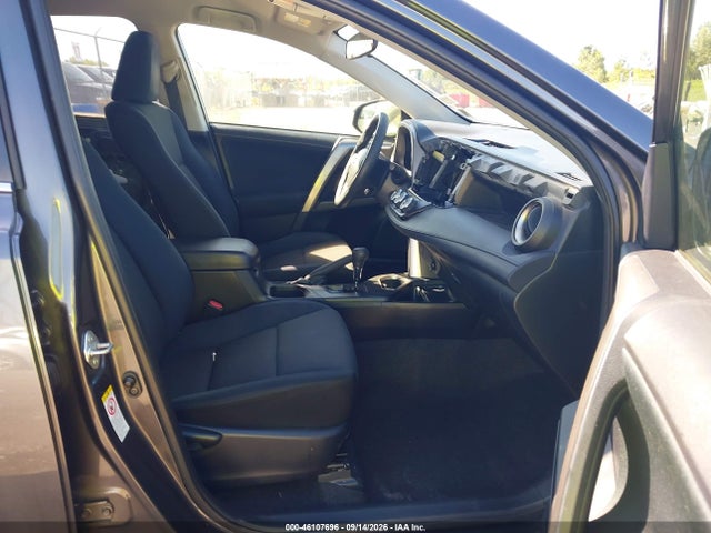 Продажа на аукционе авто 2017 Toyota Rav4 Le, vin: JTMBFREV9HJ140859, номер лота: 46107696