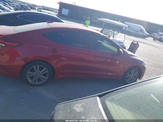 46107700 :رقم المزاد ، 5NPD84LF2HH018449 vin ، 2017 Hyundai Elantra Se مزاد بيع