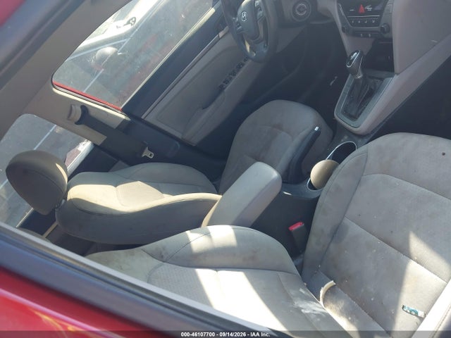 46107700 :رقم المزاد ، 5NPD84LF2HH018449 vin ، 2017 Hyundai Elantra Se مزاد بيع