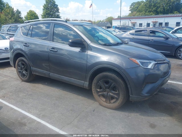 2017 Toyota Rav4 Le მანქანა იყიდება აუქციონზე, vin: JTMZFREV0HJ700542, აუქციონის ნომერი: 46107739