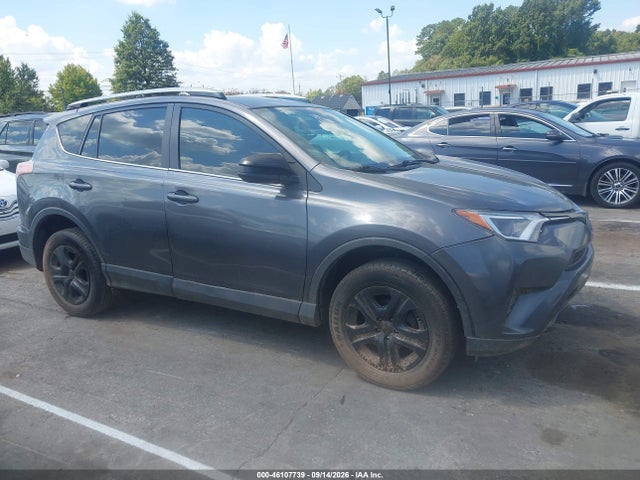 2017 Toyota Rav4 Le მანქანა იყიდება აუქციონზე, vin: JTMZFREV0HJ700542, აუქციონის ნომერი: 46107739
