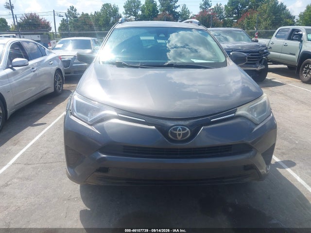 2017 Toyota Rav4 Le მანქანა იყიდება აუქციონზე, vin: JTMZFREV0HJ700542, აუქციონის ნომერი: 46107739