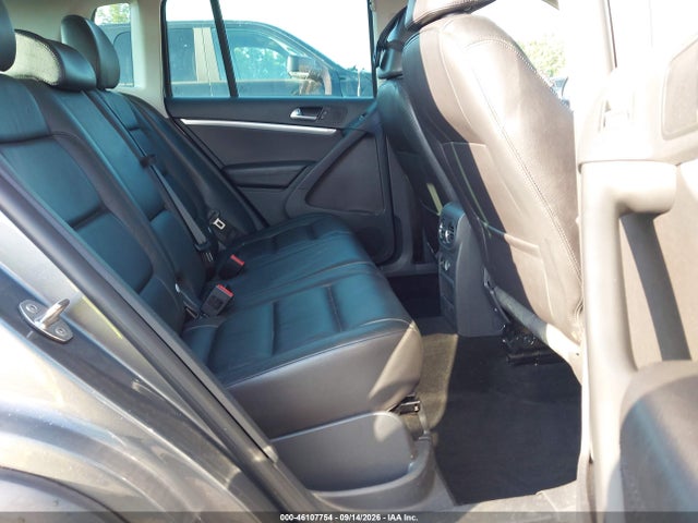 46107754 :رقم المزاد ، WVGBV7AX3CW004894 vin ، 2012 Volkswagen Tiguan Sel مزاد بيع
