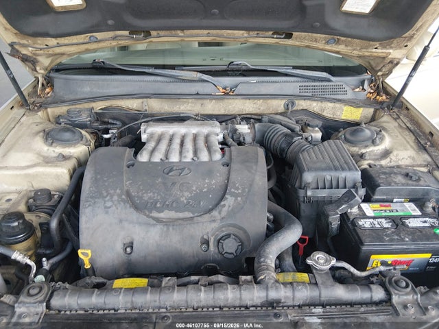 46107755 :رقم المزاد ، KMHWF35H14A015725 vin ، 2004 Hyundai Sonata Gls/lx مزاد بيع