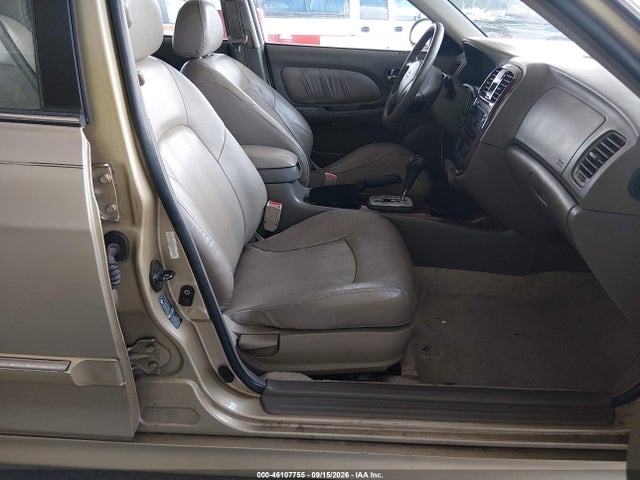 46107755 :رقم المزاد ، KMHWF35H14A015725 vin ، 2004 Hyundai Sonata Gls/lx مزاد بيع