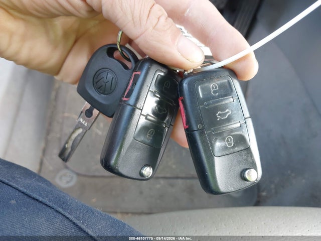 46107775 :رقم المزاد ، 3VWSF71K86M623000 vin ، 2006 Volkswagen Jetta 2.5 مزاد بيع