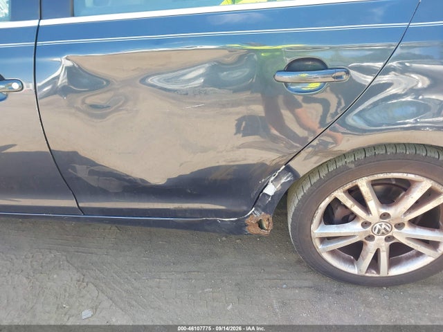 46107775 :رقم المزاد ، 3VWSF71K86M623000 vin ، 2006 Volkswagen Jetta 2.5 مزاد بيع