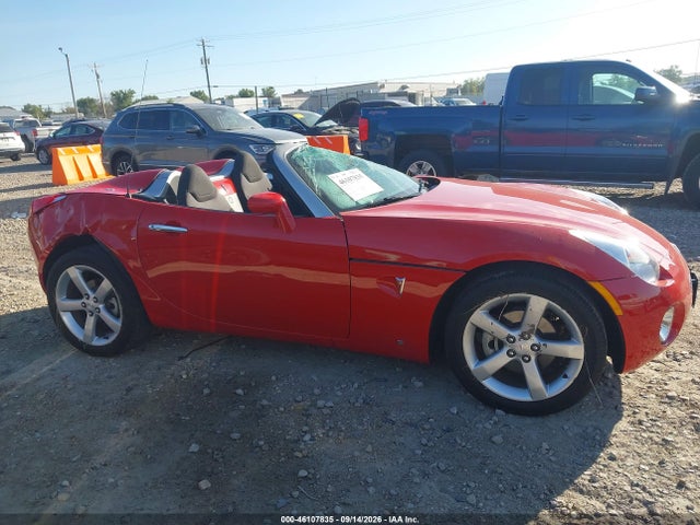 46107835 :رقم المزاد ، 1G2MB35B47Y137210 vin ، 2007 Pontiac Solstice مزاد بيع