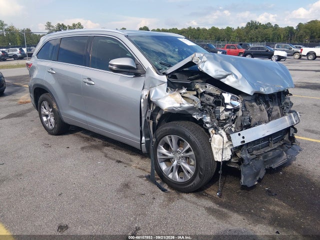 Auction sale of the 2015 Toyota Highlander Xle V6, vin: 5TDKKRFH4FS084298, lot number: 46107853