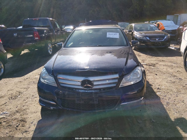 Aukcja sprzedaży 2013 Mercedes-benz C 300 Luxury 4matic, vin: WDDGF8AB4DR274014, numer aukcji: 46107891