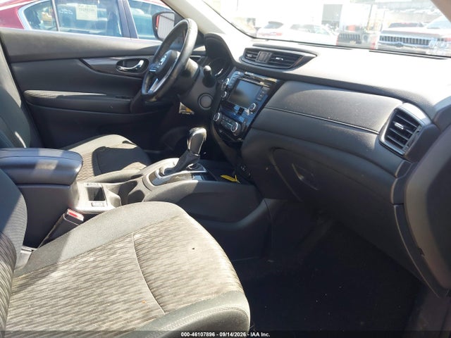 2018 Nissan Rogue Sv მანქანა იყიდება აუქციონზე, vin: 5N1AT2MV7JC804174, აუქციონის ნომერი: 46107896