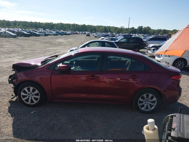 2022 Toyota Corolla Le მანქანა იყიდება აუქციონზე, vin: JTDEPMAE1NJ215097, აუქციონის ნომერი: 46107902