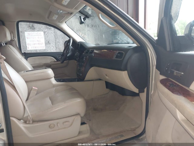 46107971 :رقم المزاد ، 3GNGK26KX8G189655 vin ، 2008 Chevrolet Suburban 2500 Lt مزاد بيع