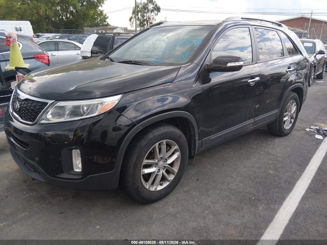 46108038 :رقم المزاد ، 5XYKT3A66FG615594 vin ، 2015 Kia Sorento Lx مزاد بيع