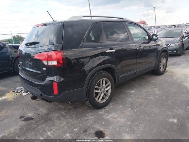 46108038 :رقم المزاد ، 5XYKT3A66FG615594 vin ، 2015 Kia Sorento Lx مزاد بيع