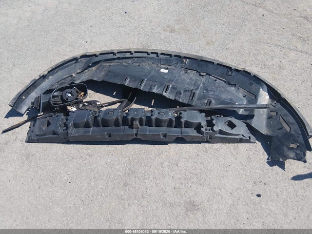 46108082 :رقم المزاد ، 1FAHP2E85FG112694 vin ، 2015 Ford Taurus Sel مزاد بيع