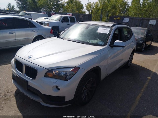 2015 Bmw X1 Xdrive28i მანქანა იყიდება აუქციონზე, vin: WBAVL1C53FVY28336, აუქციონის ნომერი: 46108104