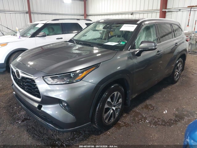 46108106 :رقم المزاد ، 5TDGZRBH8NS247945 vin ، 2022 Toyota Highlander Xle مزاد بيع