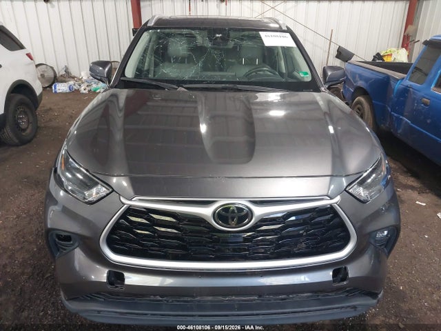 46108106 :رقم المزاد ، 5TDGZRBH8NS247945 vin ، 2022 Toyota Highlander Xle مزاد بيع