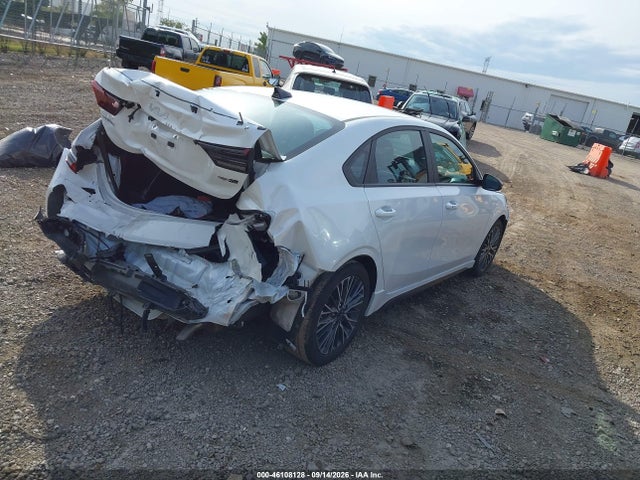 Продажа на аукционе авто 2023 Kia Forte Gt-line, vin: 3KPF54AD6PE670321, номер лота: 46108128