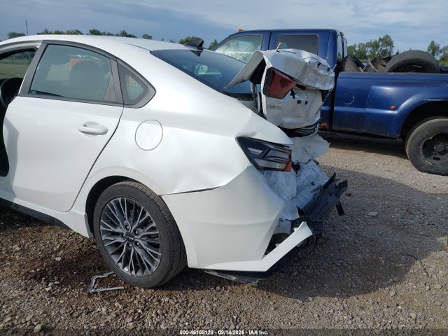 Продажа на аукционе авто 2023 Kia Forte Gt-line, vin: 3KPF54AD6PE670321, номер лота: 46108128