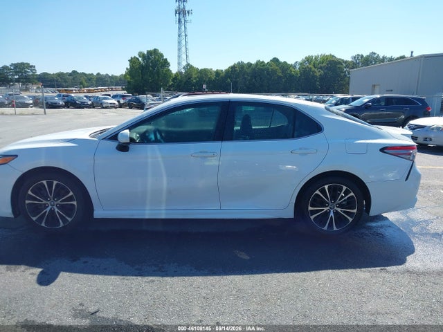 Продаж на аукціоні авто 2018 Toyota Camry Se, vin: 4T1B11HKXJU561894, номер лоту: 46108145