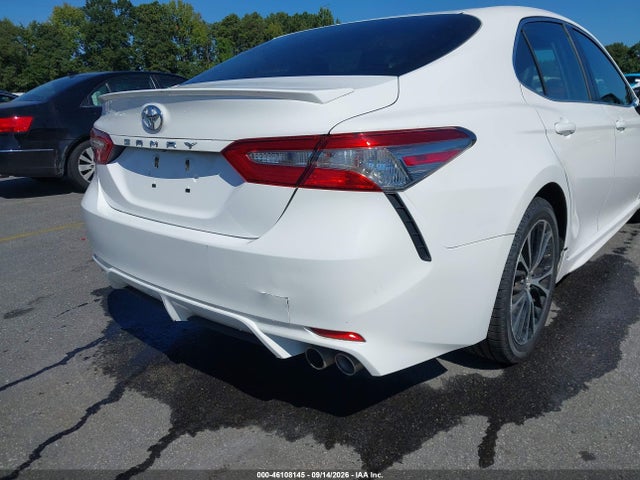 Продаж на аукціоні авто 2018 Toyota Camry Se, vin: 4T1B11HKXJU561894, номер лоту: 46108145