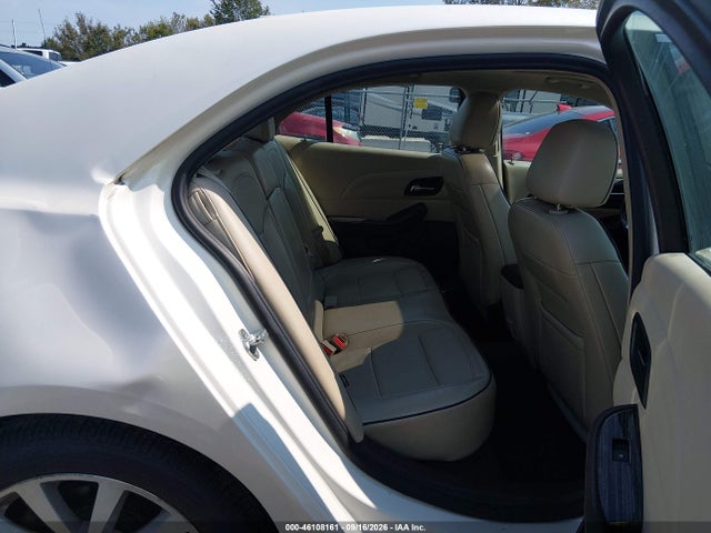 46108161 :رقم المزاد ، 1G11H5SL1EF142601 vin ، 2014 Chevrolet Malibu 1lz مزاد بيع